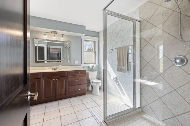 3015 Valleywood Drive SW, Rochester, MN 55902