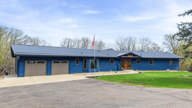 3015 Valleywood Drive SW, Rochester, MN 55902