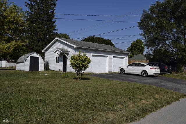 2334 S B Street, Elwood, IN 46036