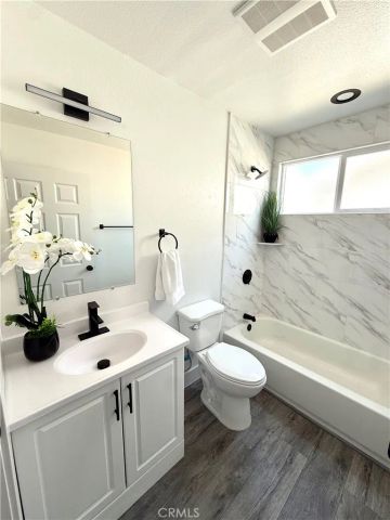 1677 E Imperial, Los Angeles, CA 90059
