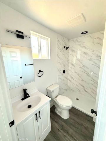 1677 E Imperial, Los Angeles, CA 90059