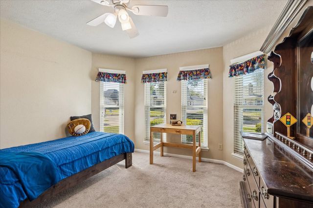 214 Tudor Court, Deer Park, TX 77536