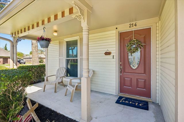 214 Tudor Court, Deer Park, TX 77536
