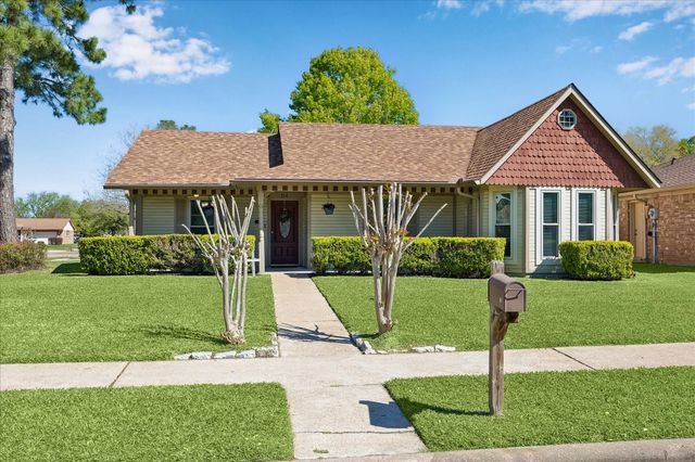 214 Tudor Court, Deer Park, TX 77536