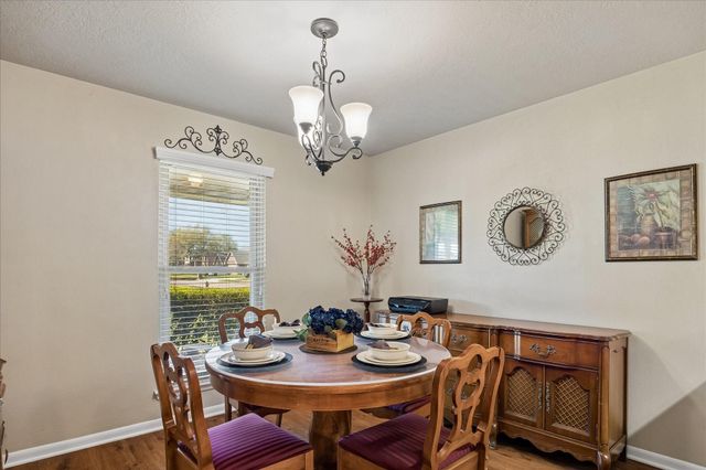 214 Tudor Court, Deer Park, TX 77536