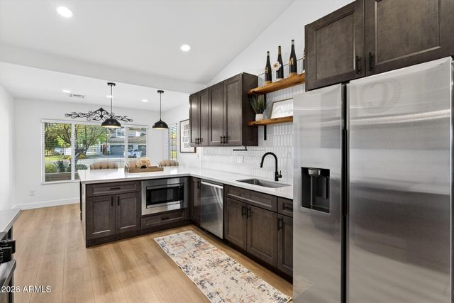 2313 E CORTEZ Drive, Gilbert, AZ 85234