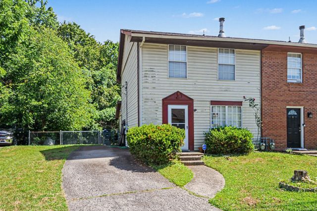 821 Netherlands Dr, Hermitage, TN 37076