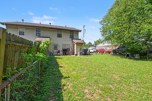 821 Netherlands Dr, Hermitage, TN 37076