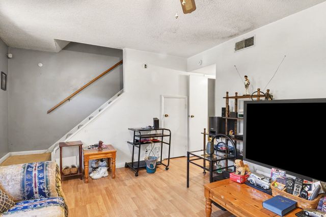 821 Netherlands Dr, Hermitage, TN 37076