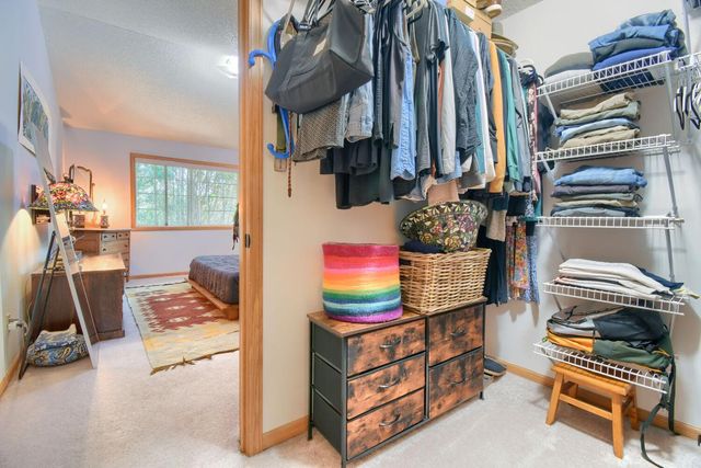 828 Woodland Drive, Mahtomedi, MN 55115