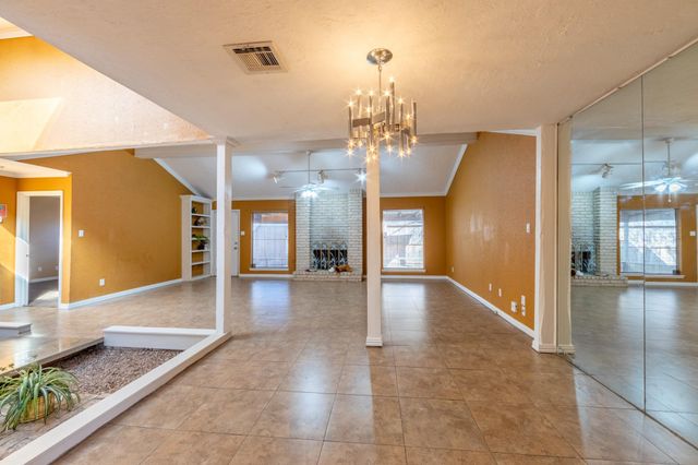 6030 Gallant Forest Drive, Houston, TX 77088