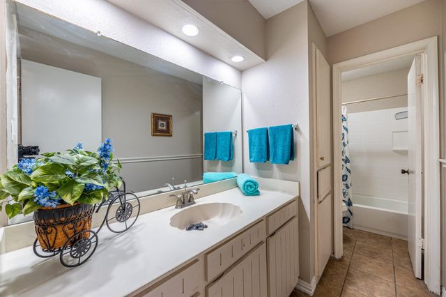 6030 Gallant Forest Drive, Houston, TX 77088