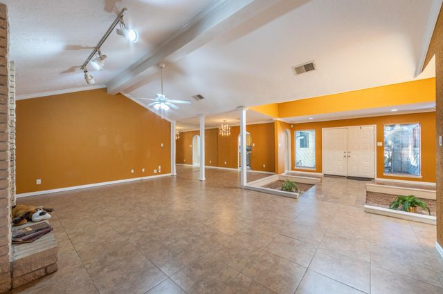 6030 Gallant Forest Drive, Houston, TX 77088