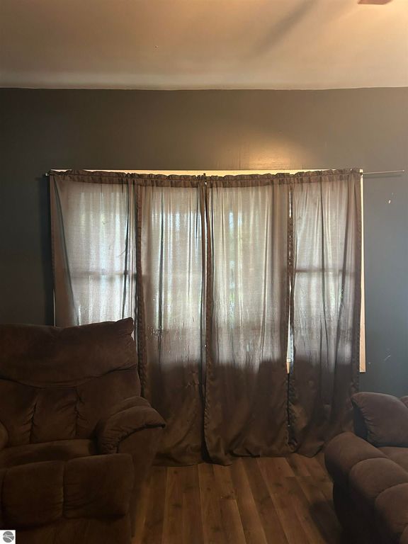 Image 9 of property listing at 110 N Grover Avenue, Alma, MI 48801