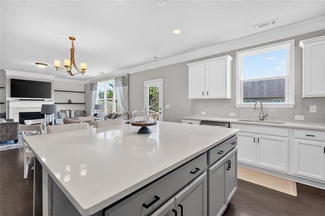 505 Anfield Drive, Woodstock, GA 30188