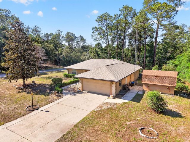 10936 N AIRWAY LOOP, Citrus Springs, FL 34434