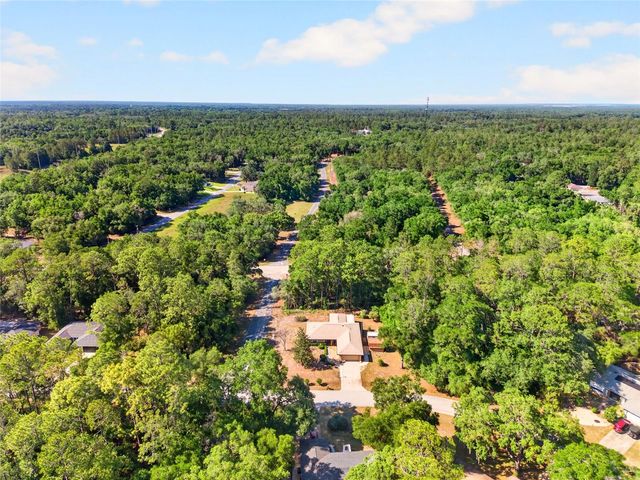 10936 N AIRWAY LOOP, Citrus Springs, FL 34434
