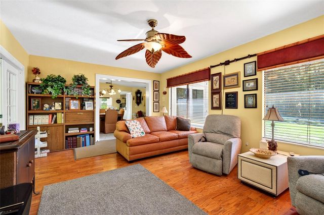10936 N AIRWAY LOOP, Citrus Springs, FL 34434