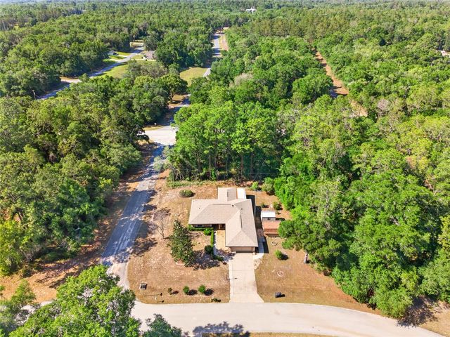 10936 N AIRWAY LOOP, Citrus Springs, FL 34434
