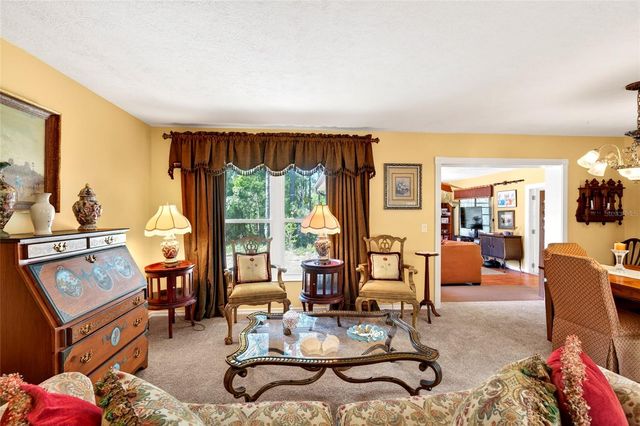 10936 N AIRWAY LOOP, Citrus Springs, FL 34434