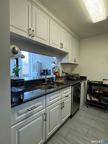 127 Greyrock Place PL2, Stamford, CT 06901
