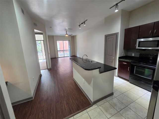 3616 Richmond 2112, Houston, TX 77046