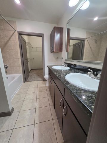 3616 Richmond 2112, Houston, TX 77046