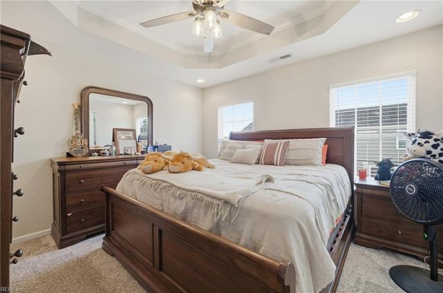 212 Breccia LN, Virginia Beach, VA 23462