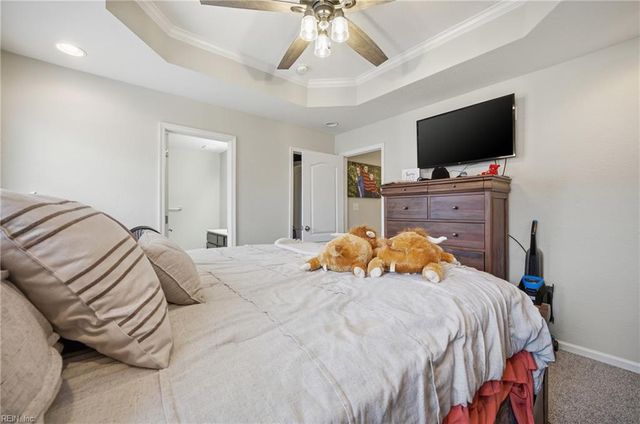 212 Breccia LN, Virginia Beach, VA 23462