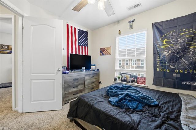 212 Breccia LN, Virginia Beach, VA 23462