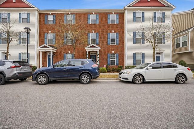 212 Breccia LN, Virginia Beach, VA 23462