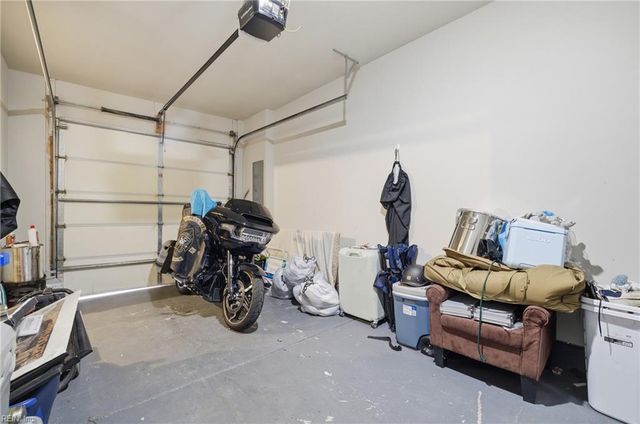 212 Breccia LN, Virginia Beach, VA 23462