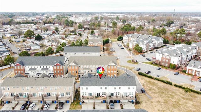 212 Breccia LN, Virginia Beach, VA 23462