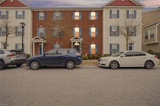 212 Breccia LN, Virginia Beach, VA 23462