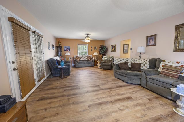 8988 Old Tullahoma Rd, Estill Springs, TN 37330