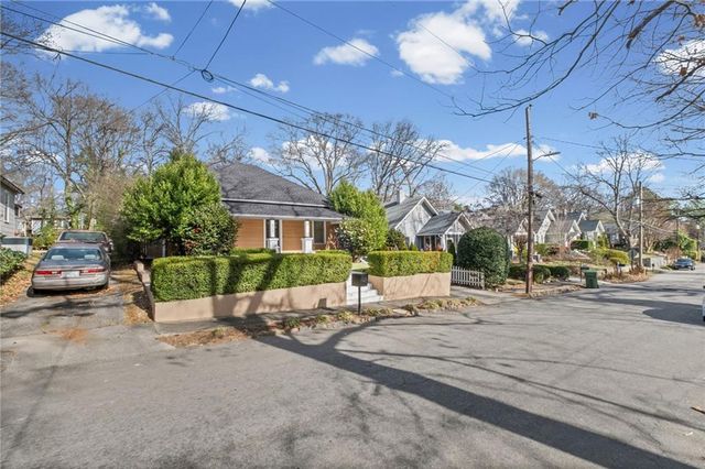 805 Antone NW Street, Atlanta, GA 30318