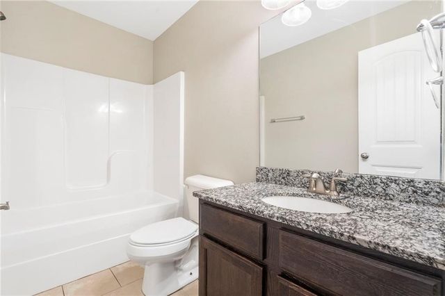 103 Foxglove Street, Centerton, AR 72719