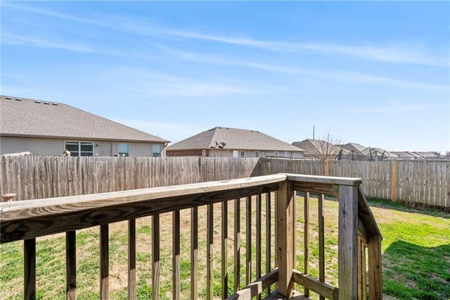 103 Foxglove Street, Centerton, AR 72719