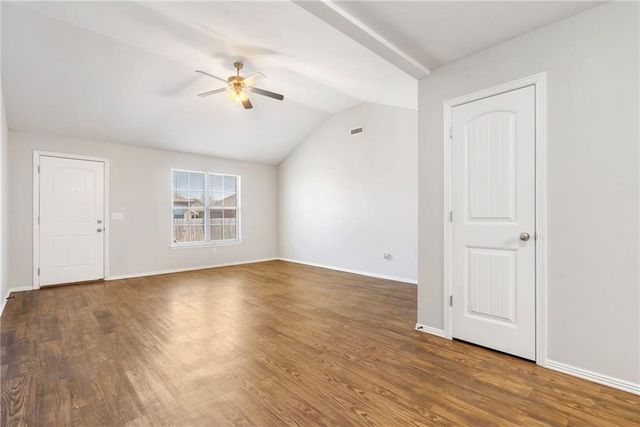 103 Foxglove Street, Centerton, AR 72719