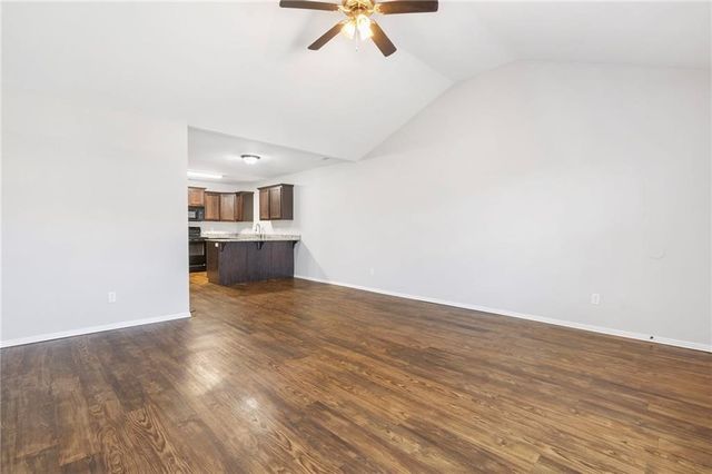 103 Foxglove Street, Centerton, AR 72719