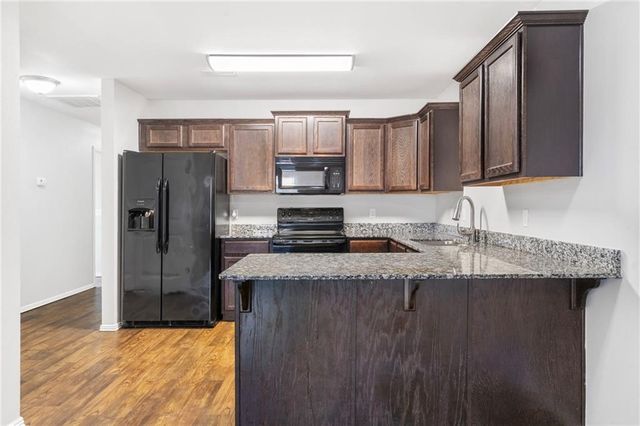 103 Foxglove Street, Centerton, AR 72719