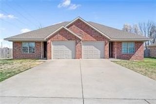 103 Foxglove Street, Centerton, AR 72719