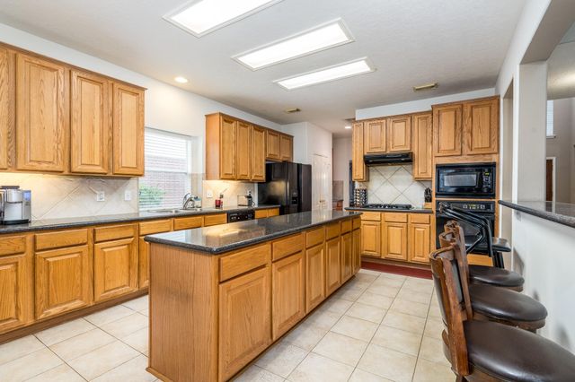 17907 Shady Canyon Lane, Tomball, TX 77377