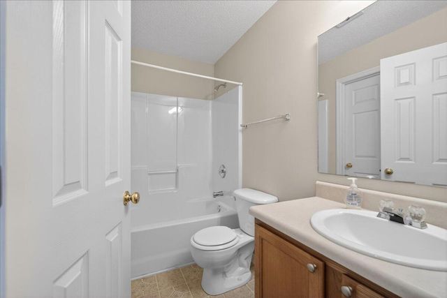 7360 Suncatcher Drive, Hanahan, SC 29410