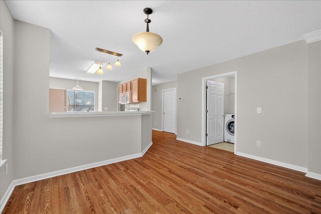 7360 Suncatcher Drive, Hanahan, SC 29410