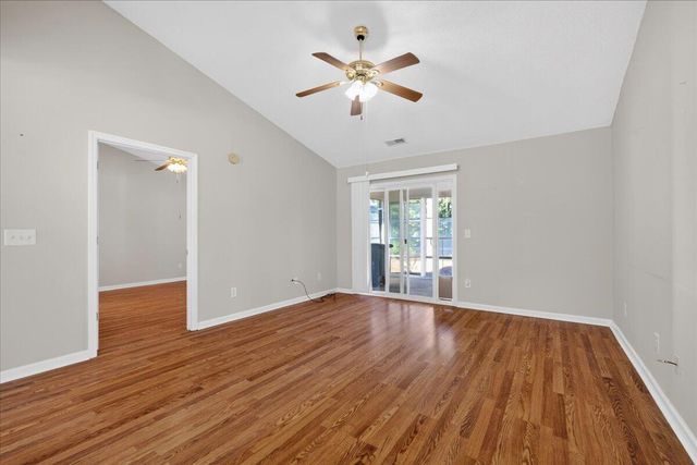 7360 Suncatcher Drive, Hanahan, SC 29410