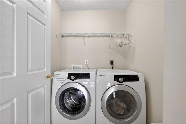 7360 Suncatcher Drive, Hanahan, SC 29410