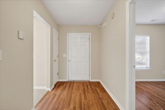 7360 Suncatcher Drive, Hanahan, SC 29410
