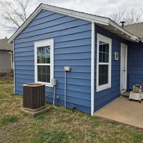 1801 21st Avenue, Mineral Wells, TX 76067