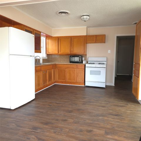 1801 21st Avenue, Mineral Wells, TX 76067